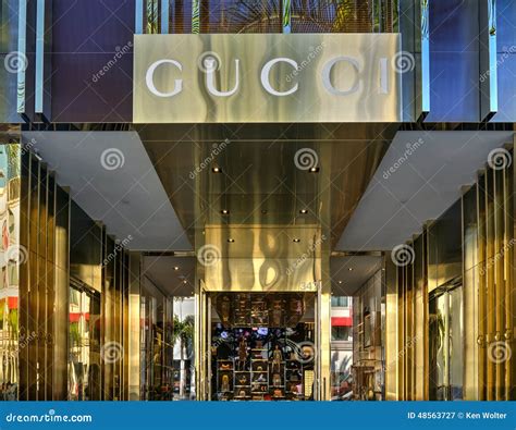 near gucci store